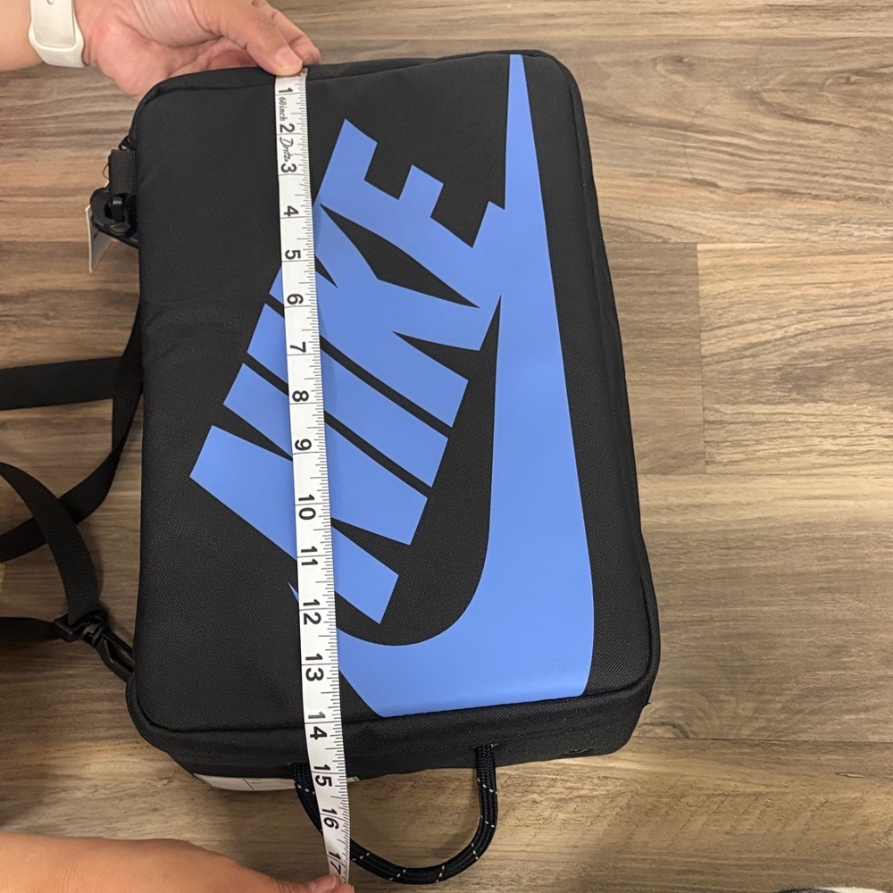 Nike Men's Black Duffel Bag with Blue Logo - Picture 6 of 11